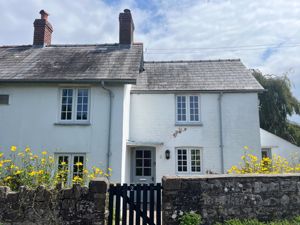 Front elevation- click for photo gallery